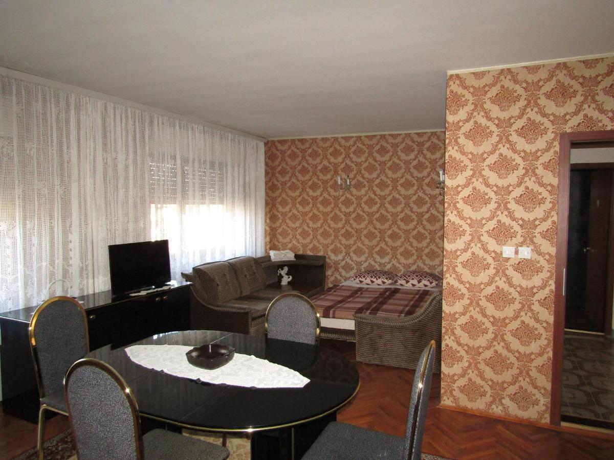 Apartman Milena Kladovo Luaran gambar